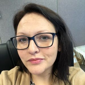 Meet Your Posher, Angela.